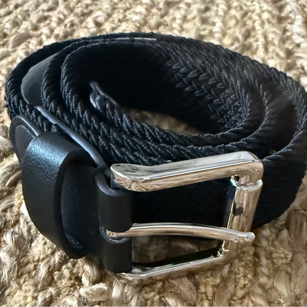 Boys Black Stretch Belt with Silver Buckle Size Large NWT